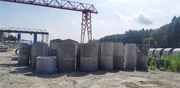 ��ɽ�L���z�龮